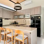 Samudo 3Br Tropical Haven